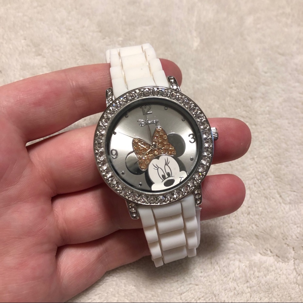 disney minnie mouse women’s watch with crystals